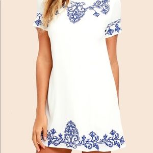 Lulu’s Tale to Tell blue and white embroidered shift dress